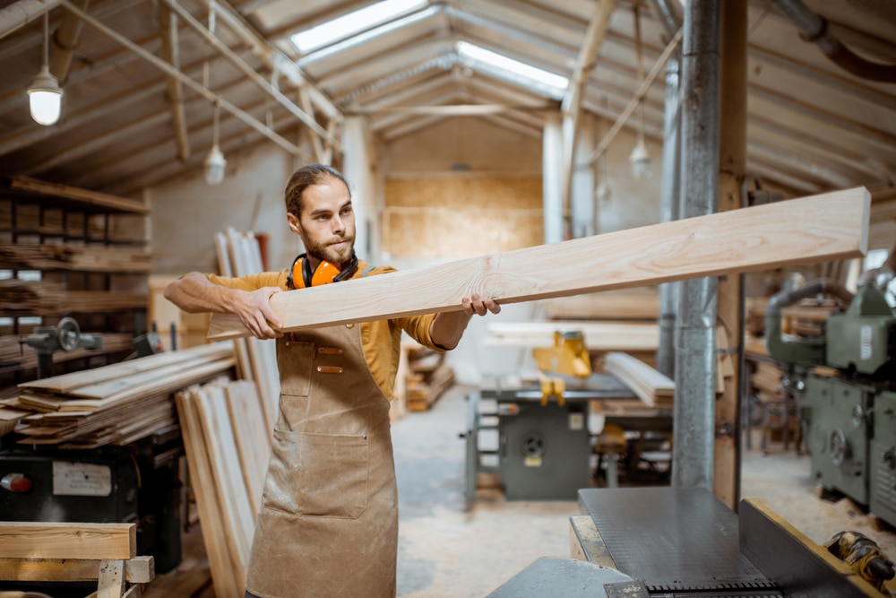 mit Holz aus nachhaltig bewirtschafteten Wäldern